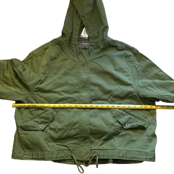 NEW Torrid hooded cropped utility jacket - Picture 10 of 12
